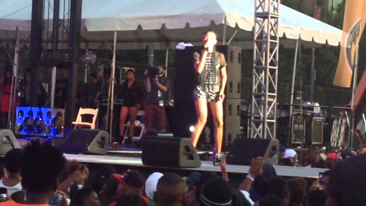 Brandy at the Baltimore African American Festival June 22 2014 (Part 3 of 5)