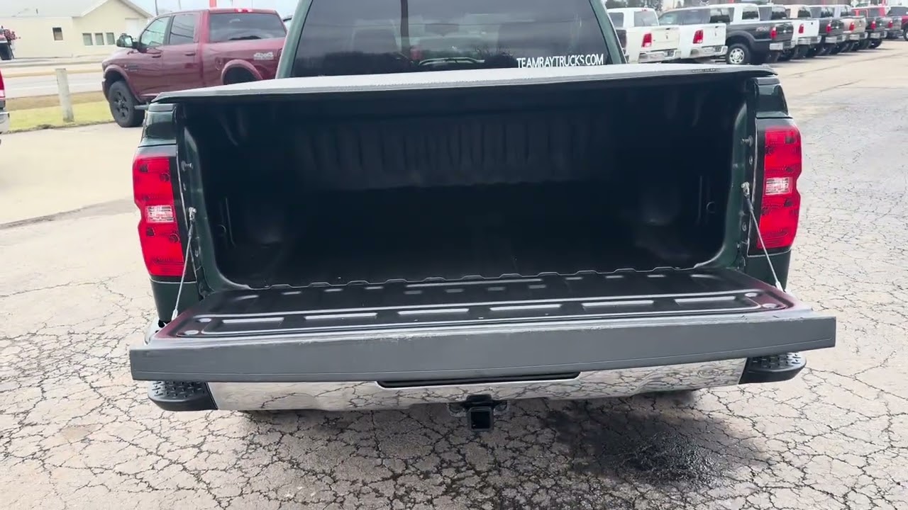 2015 Chevy Silverado 1500 crew cab 4x4 - 5.3 liter - automatic - 
