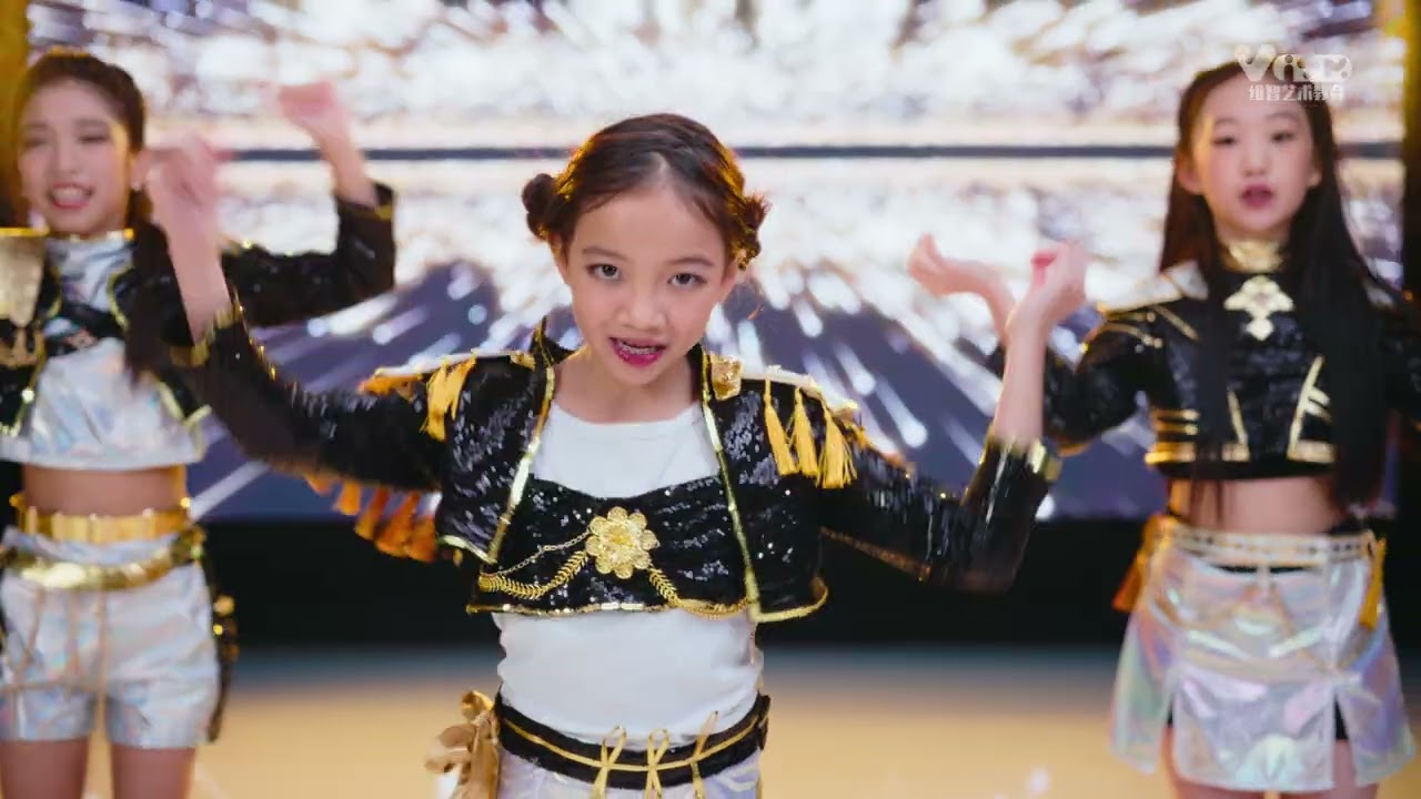 GOLDEN MV