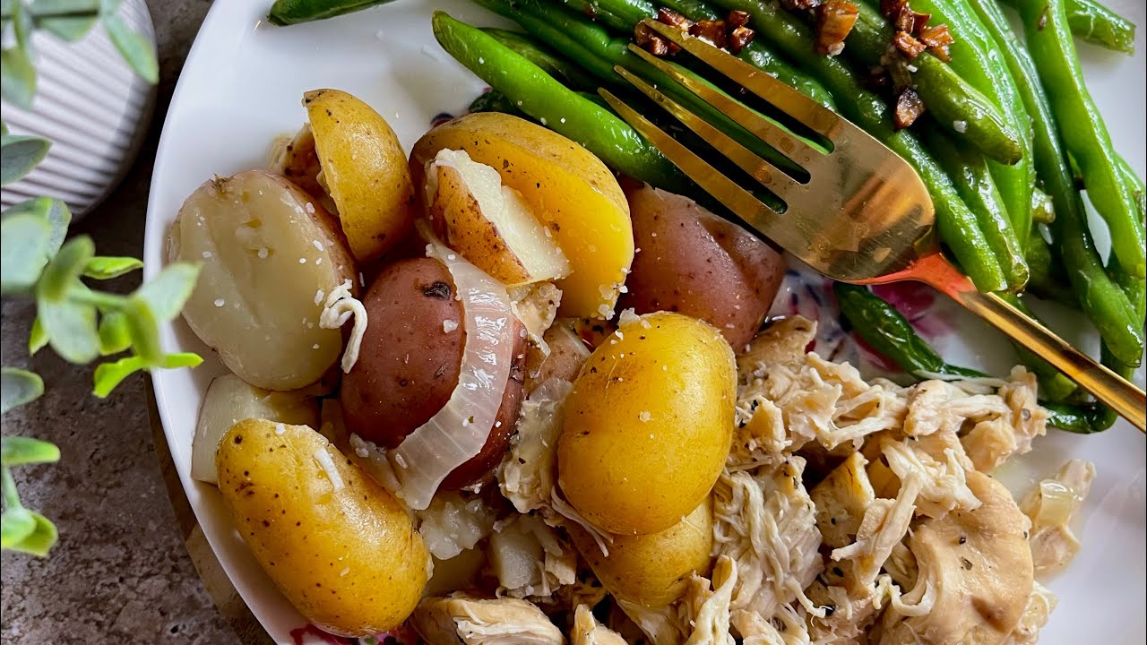 Slow Cooker Ranch Chicken and Potatoes- The Lazy Girls Kitchen 