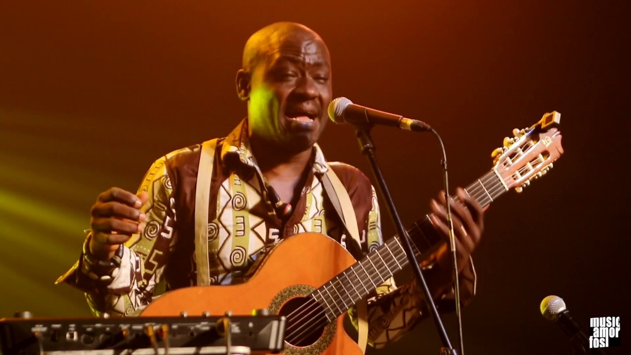 Ars&egrave;ne Duevi opening Fatoumata Diawara - Africa nyaga