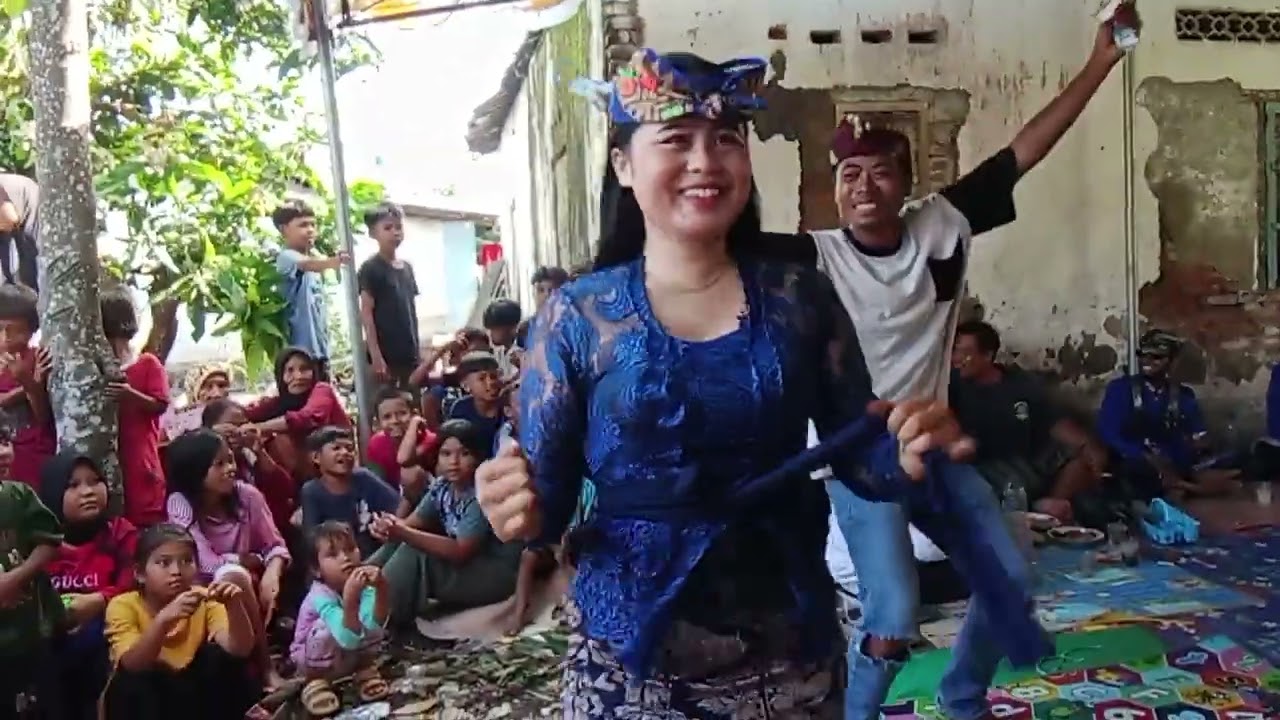 Monken mas tunggal,,,detik detik si Abang menggelengkan kepala ketika dengar akang gendang