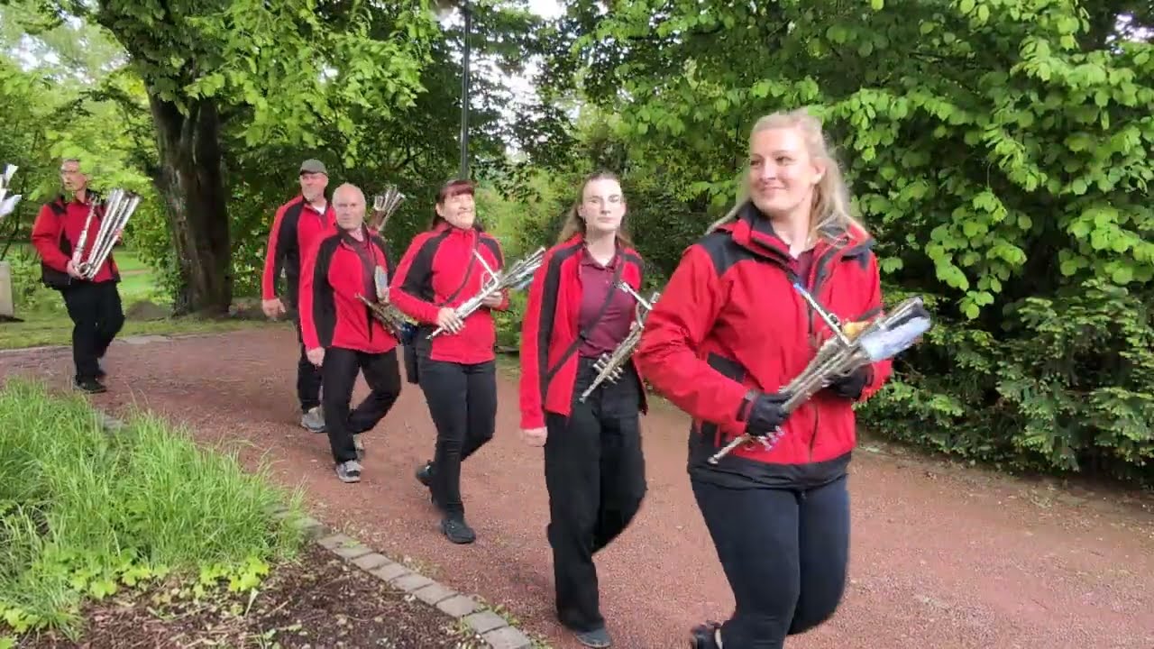 20 - Schalmeienkapelle Wetterzeube e.V. - Mai 2025 in Bad Klosterlausitz