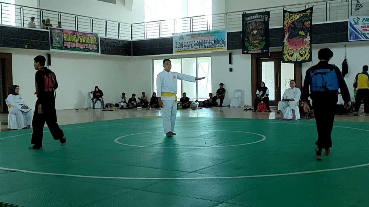 PSHT cup se Kaltim piala Bupati Kutim kelas B dewasa putra Paser (merah) vs Kutim (biru)