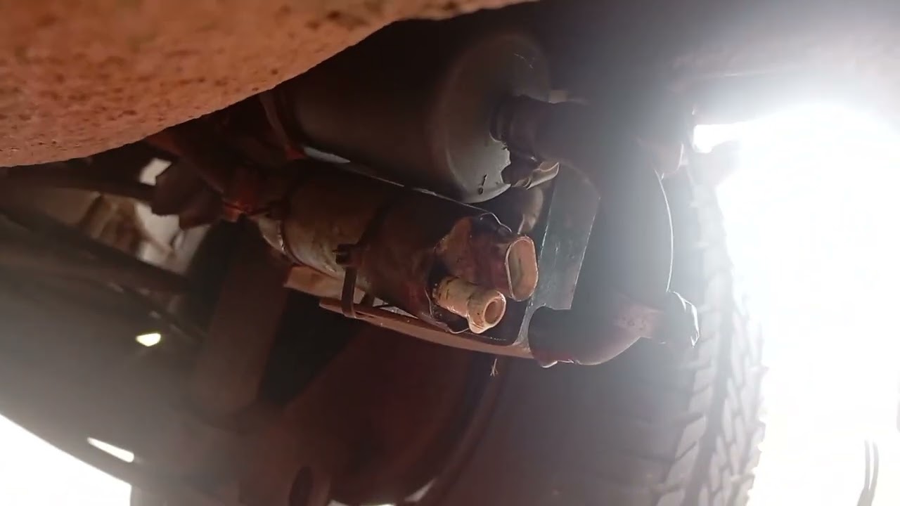Como fazer troca de bomba de combust&iacute;vel e vela do Monza 94 95