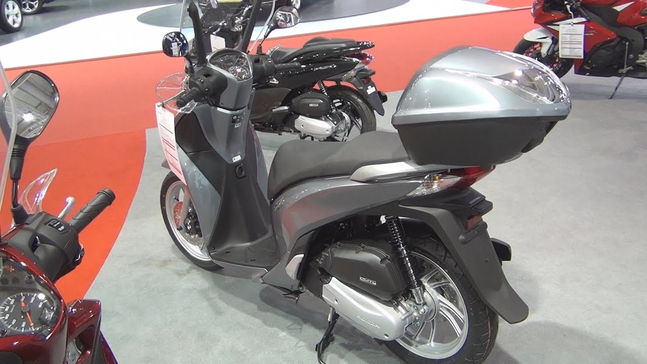 Honda SH 150i ABS + TopBox + Screen Scooter Exterior and Interior