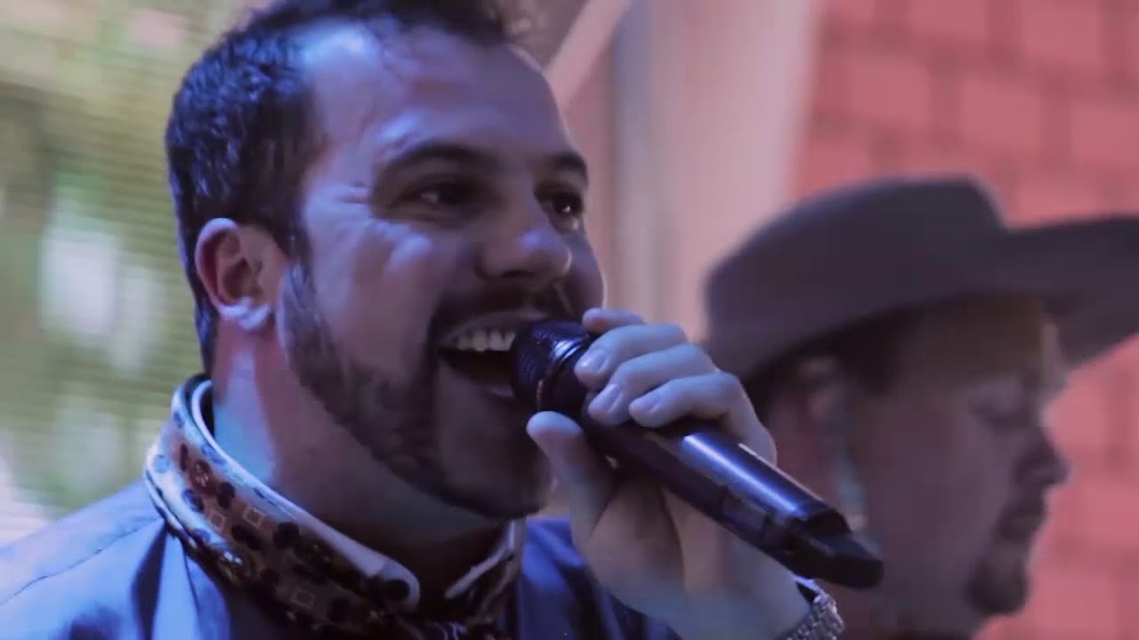 OS FILHOS DO RIO GRANDE AO VIVO- CHEGARAM DE BOMBACHA QUEM N&Atilde;O DAN&Ccedil;A SEGURA A CRIAN&Ccedil;A