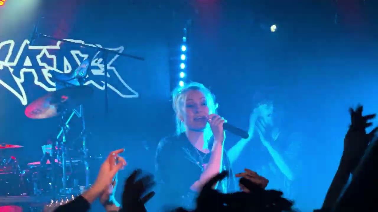 South Arcade - Riptide (live in Prague 2025)
