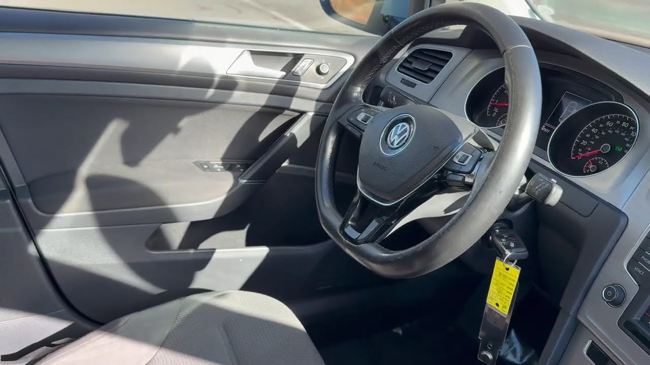 2016 Volkswagen Golf 