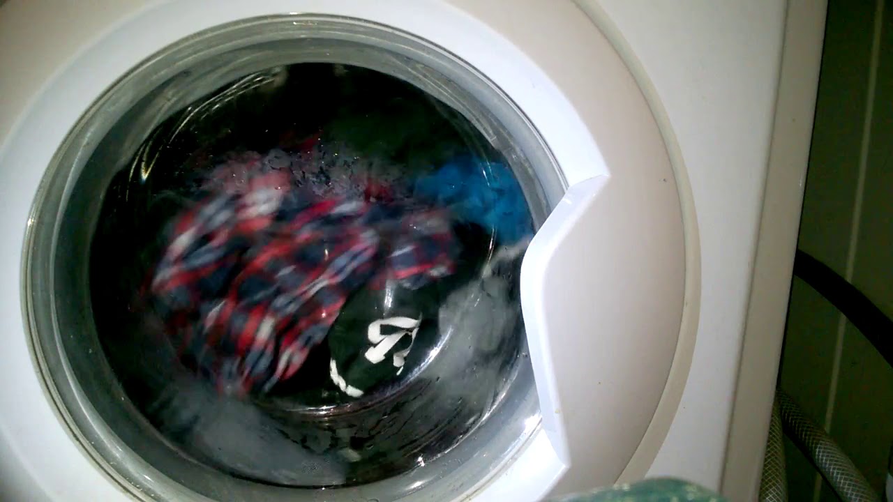 Indesit - Cotton 60c - Final Rinse ~ Spin 1200rpm