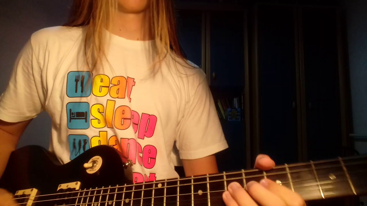 Ernie Ball Skinny top Heavy Bottom E standard and drop D tuning