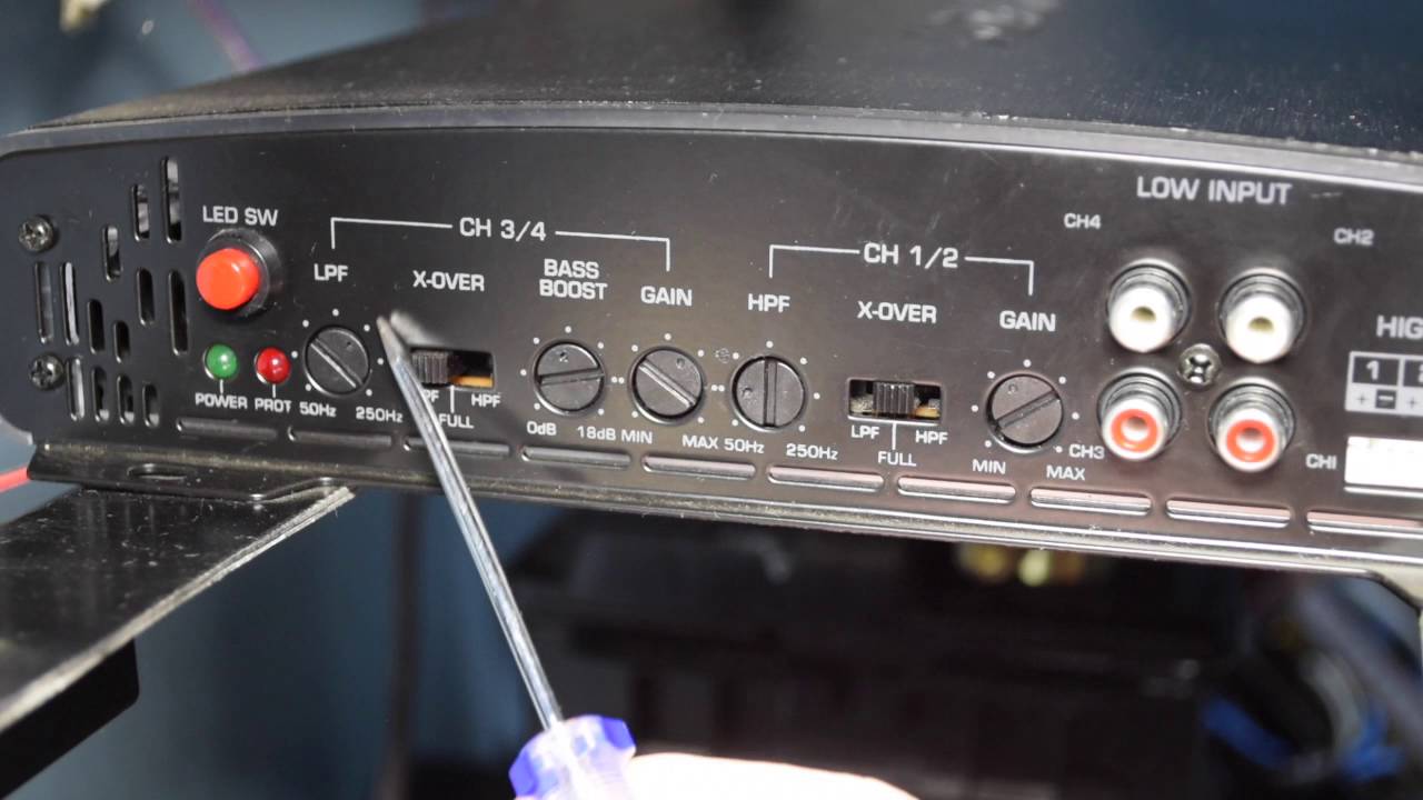 Como configurar regular ajustar Crossover e ganho do amplificador