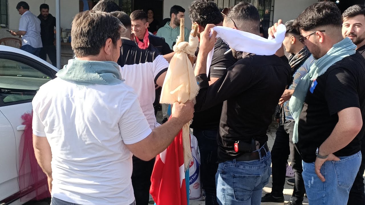 Eziler köyümüzde düğün (Gelin Alma Damat'a eziyet)