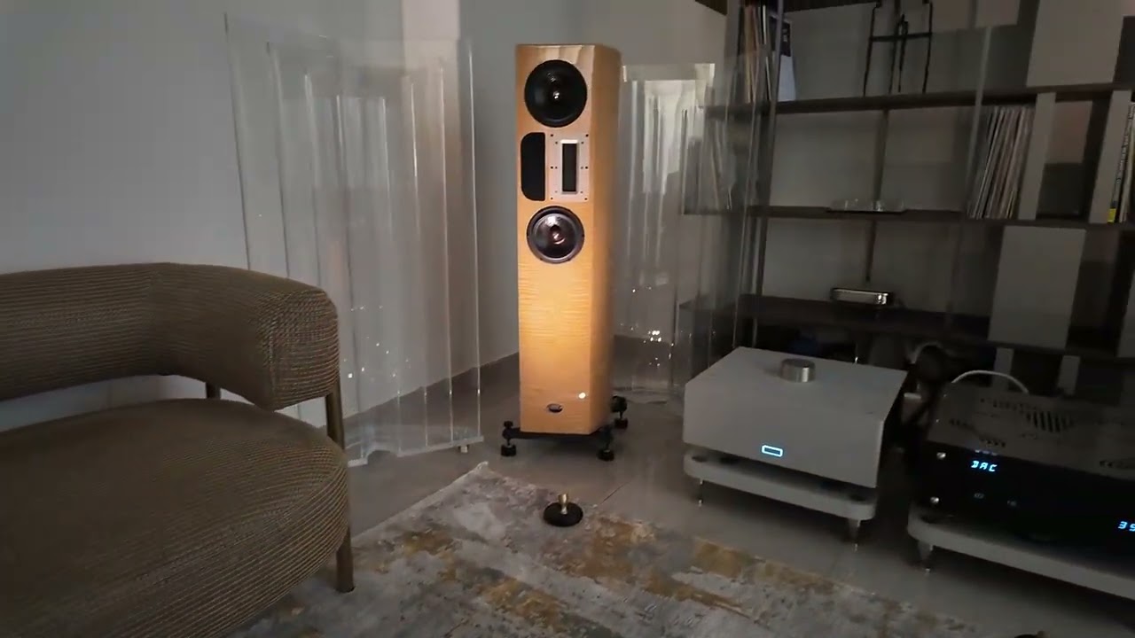 Listen to this ! Clarity next level with sparkling details !