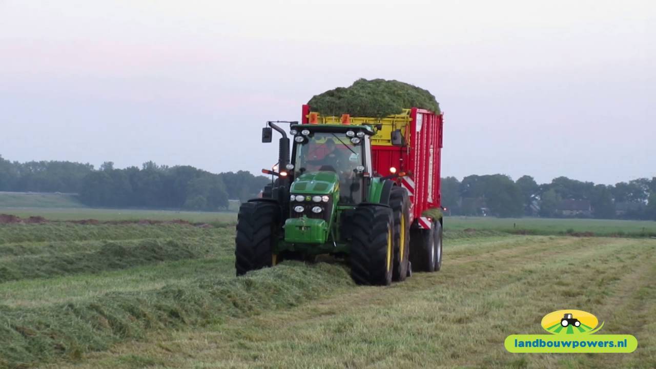 Gras inkuilen met loonbedrijf G. Meester