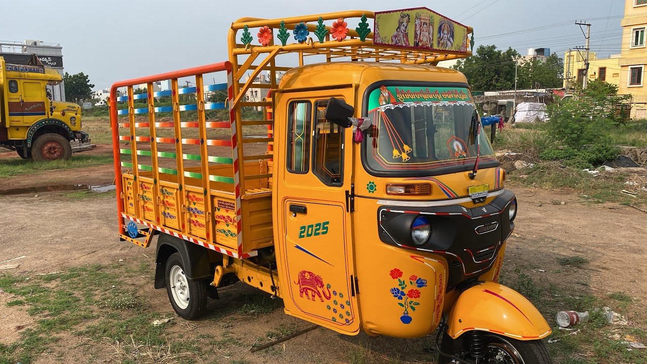 Bajaj maxima cargo XL body welding work 🚚 painting and stickering (7382976451)