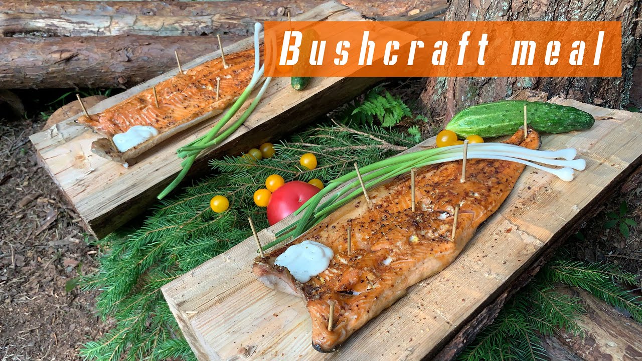 Бушкрафт поход. Обжираловка вкуснейшей едой, приготовленной на костре - рыба на доске и яичница.