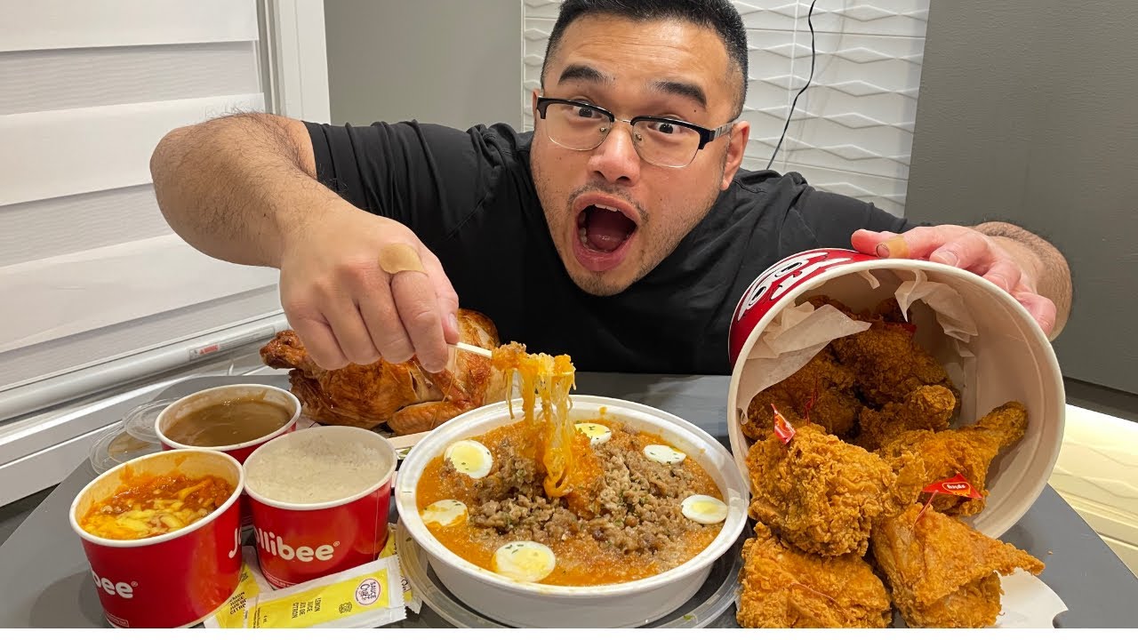 I’m Eating JOLLIBEE Tonight