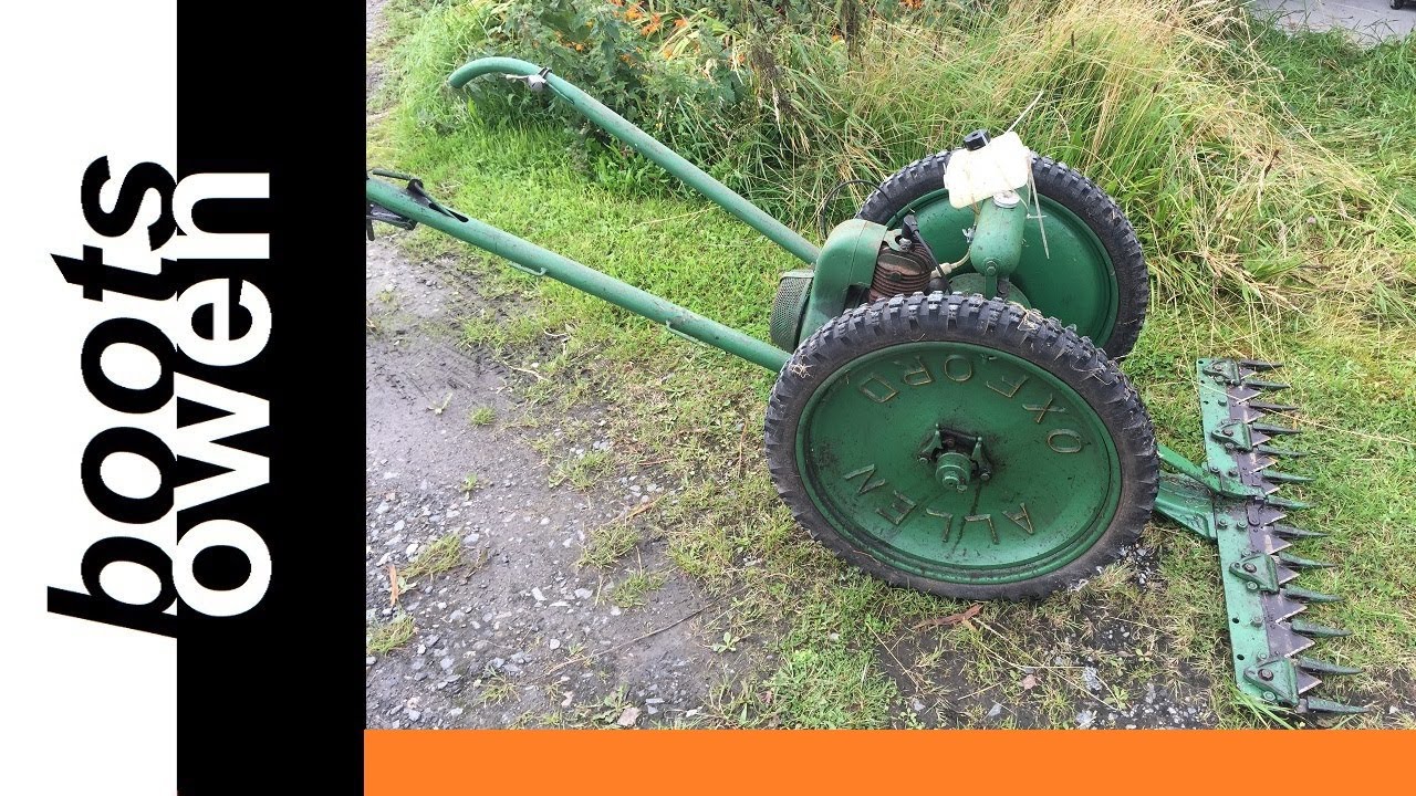 This mower is not for the faint hearted! Will I lose my toes? 2021 Oxford Allen motor scythe mowing