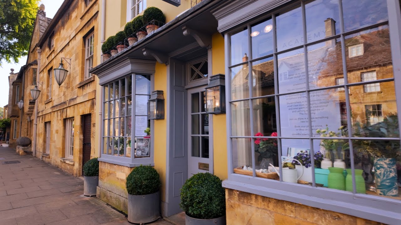 🛍️ Luxury Window Shopping in Chipping Campden ✨ The Cotswolds’ Most Elegant High Street!