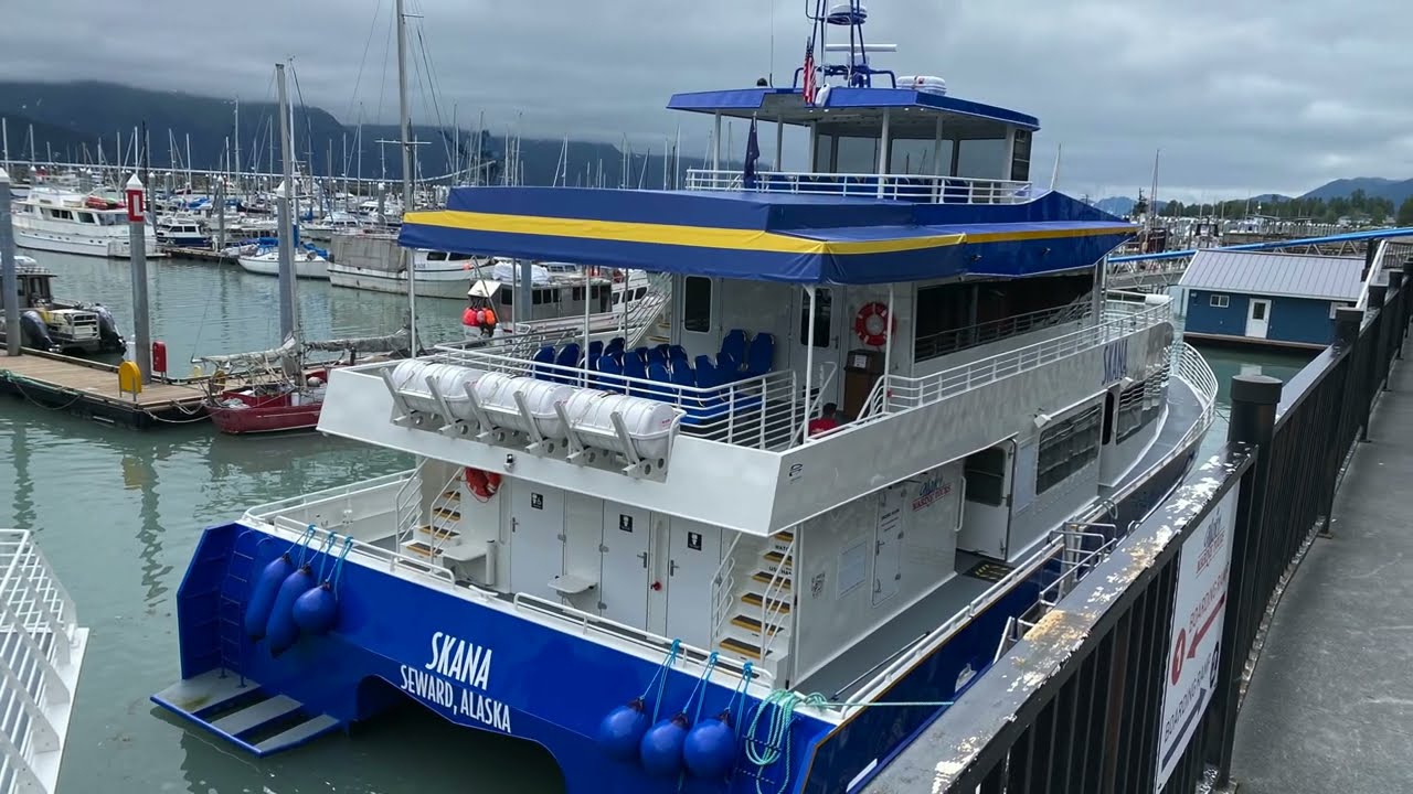 Major Marine Tours Cruise - Kenai Fjords National Park - Whale Watching - Seward, Alaska #alaska