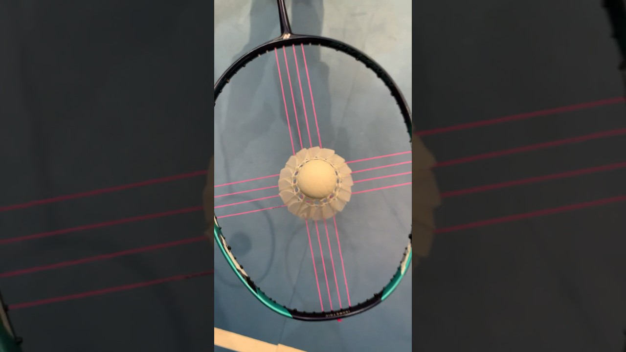 Sweet Spot Badminton Racket Trick Shot #badminton #badmintontrickshot #trickshots