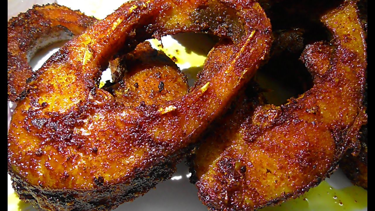 Простая и вкусная хрустящая жареная рыба. Если пожарить рыбу таким образом, вкус будет потрясающим.