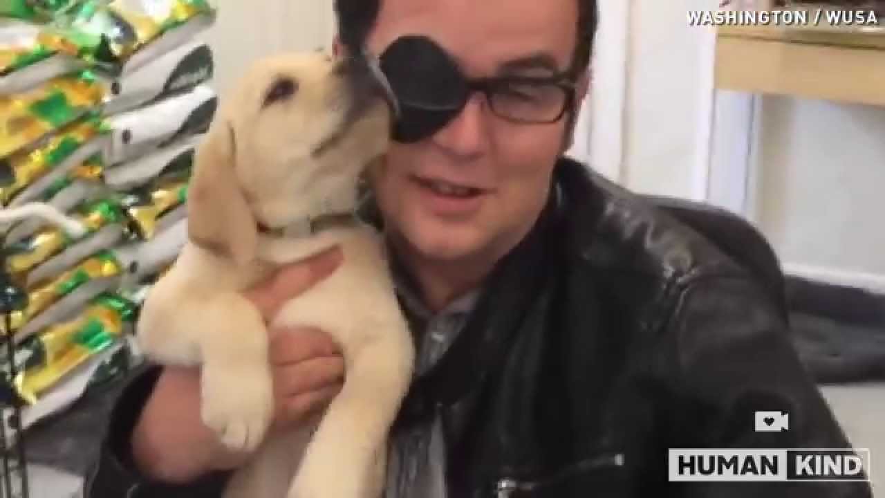 See Marine's reaction when he meets puppy named after him