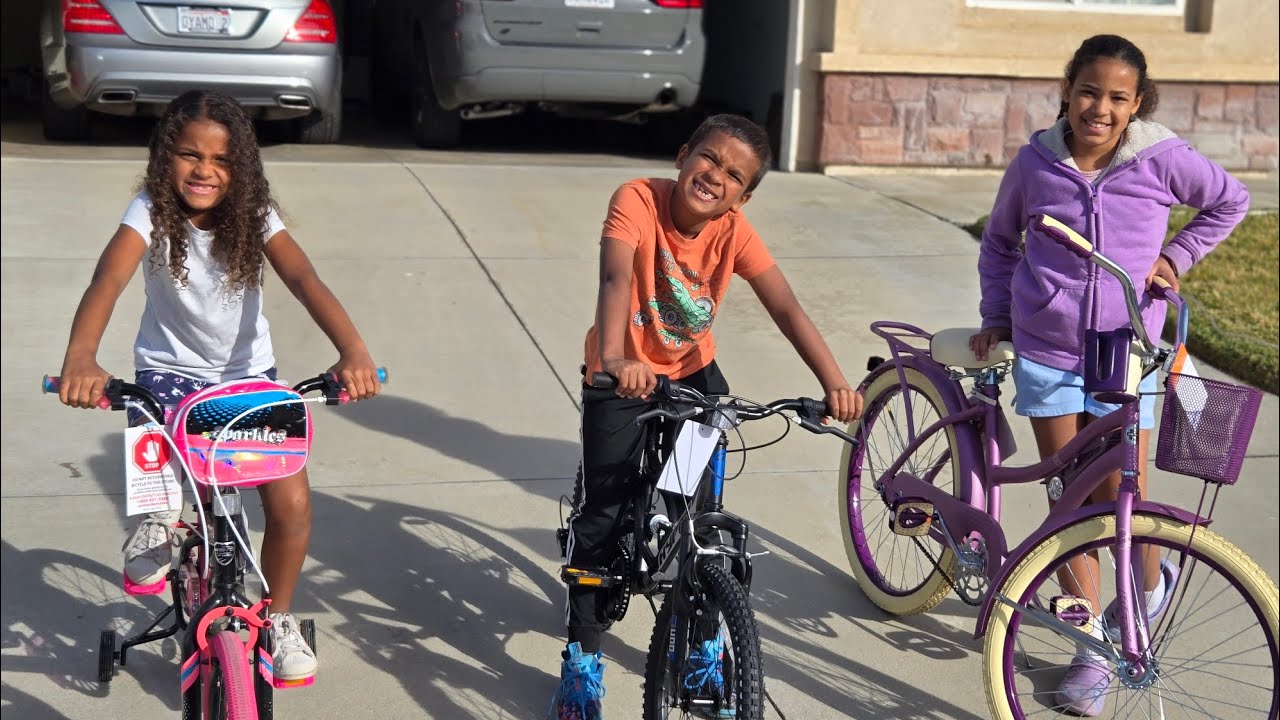We Got Bikes for Christmas 🎄- Merry Christmas Everyone!
