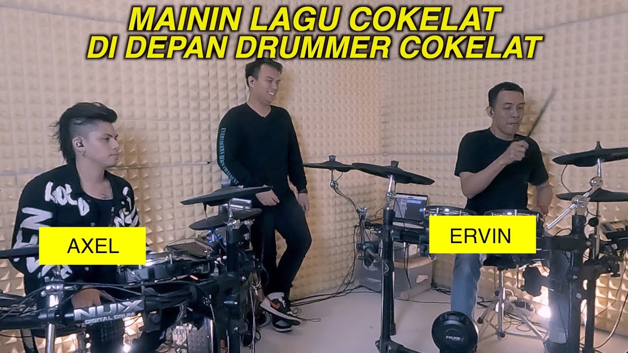 MAININ LAGU COKELAT LANGSUNG DIDEPANNYA DRUMMER COKELAT... KETUKAN AXEL DAN ERVIN MIRIP?