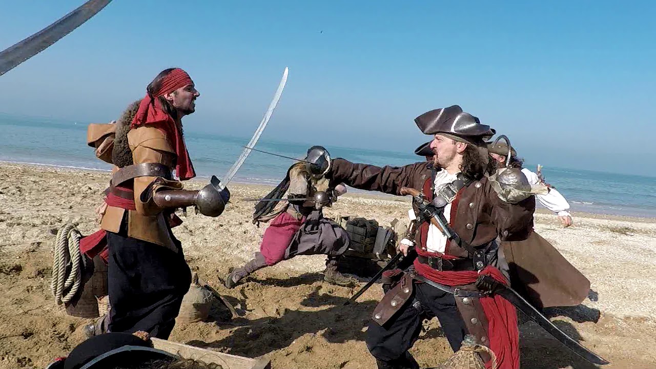 Spectacle Pirate : L'Ile des Naufrageurs - Le Cercle d'Escrime Ancienne - Animations et campement.