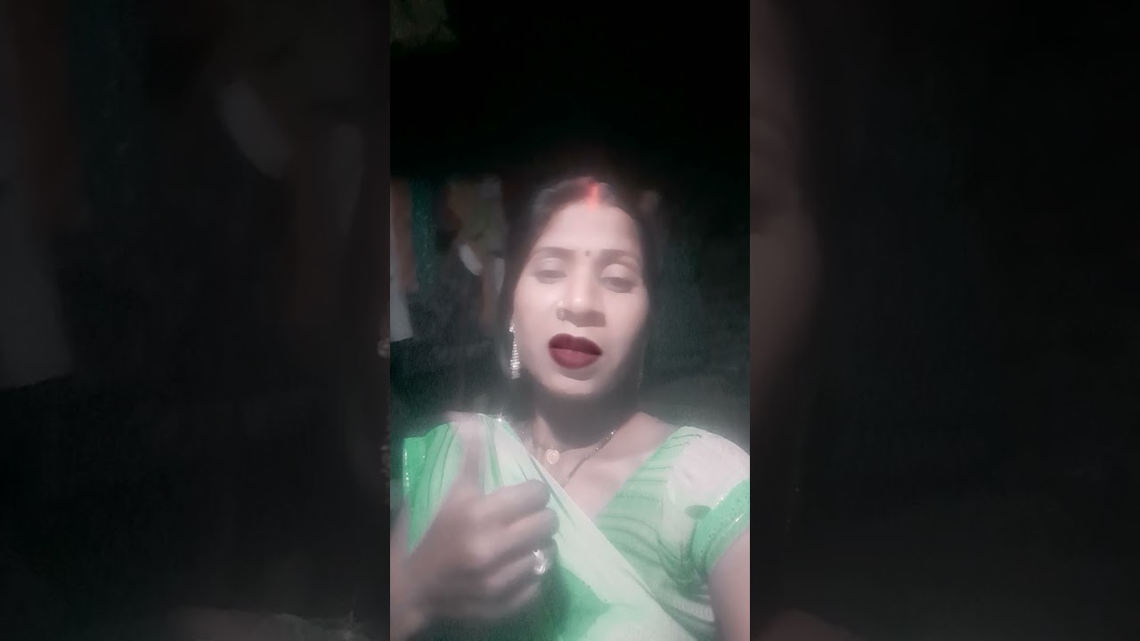 Mere Sanya Jake thee halka nichka Lamba Liya deewaru ke thee HAL halla Laut la Liya