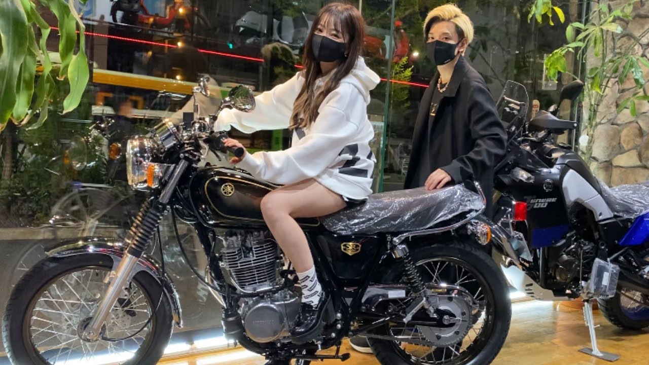 【単車女子】さおりんに約束通りバイク買ってあげた【ヘラヘラ100万人記念】