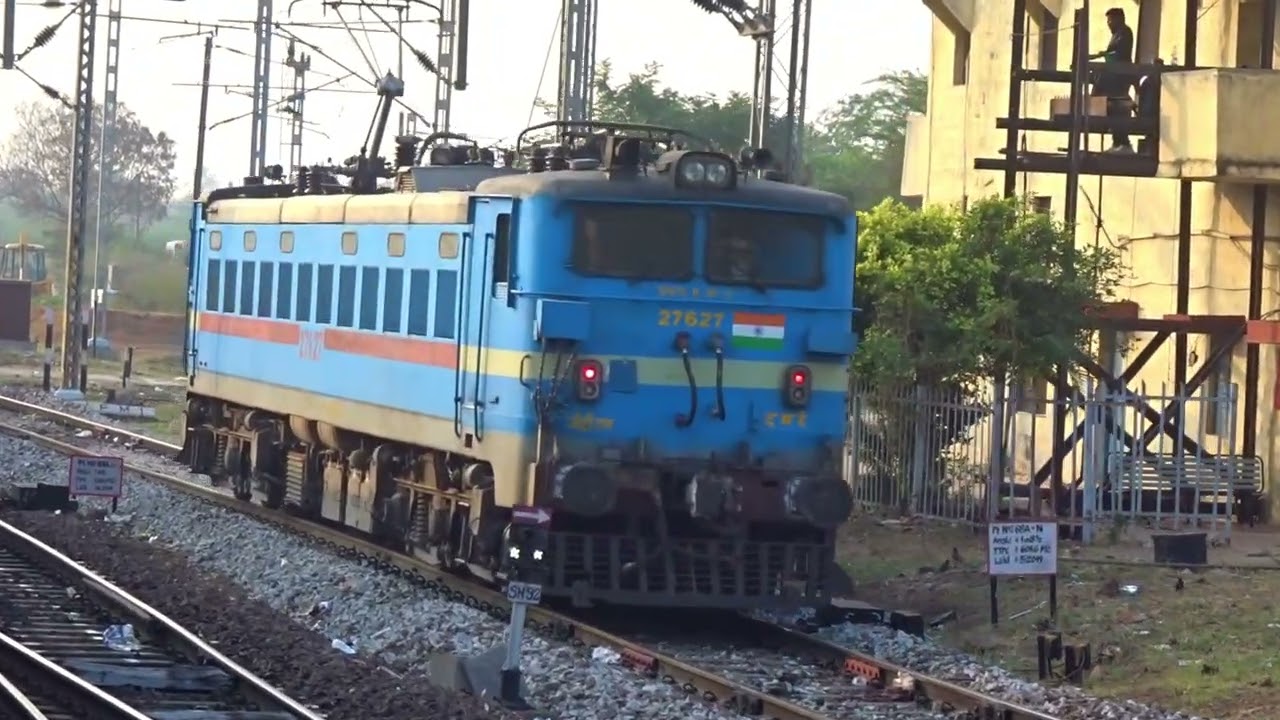 12163 Chennai Exp Arrival at Guntakal Junction