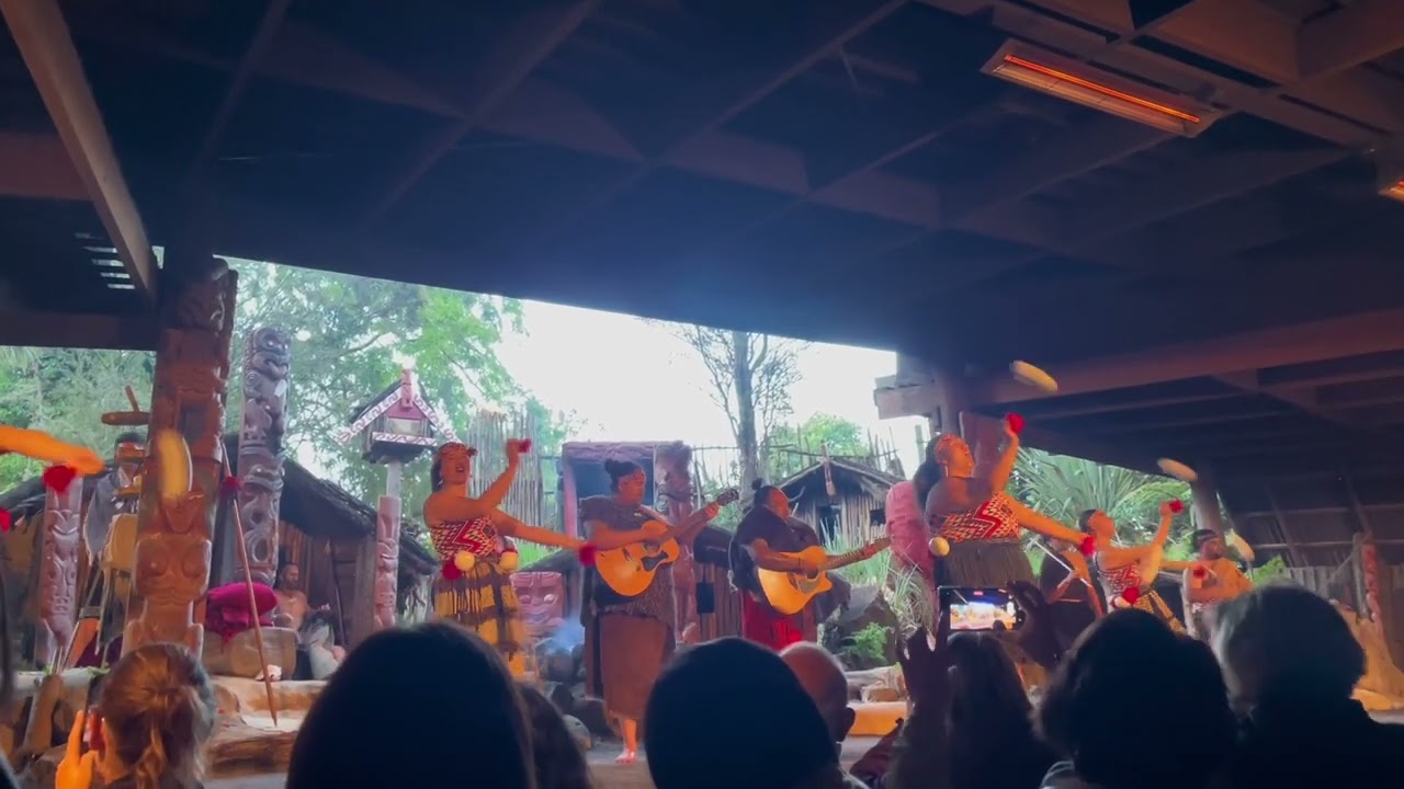 Experience Maori Culture in Rotorua, New Zealand/ Mitai Māori Village