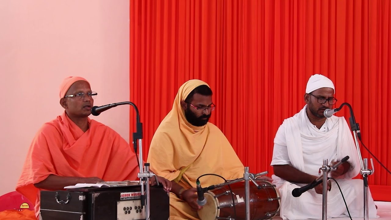 Sankirtan by Bhajan Mandali from DLS Rishikesh Part II