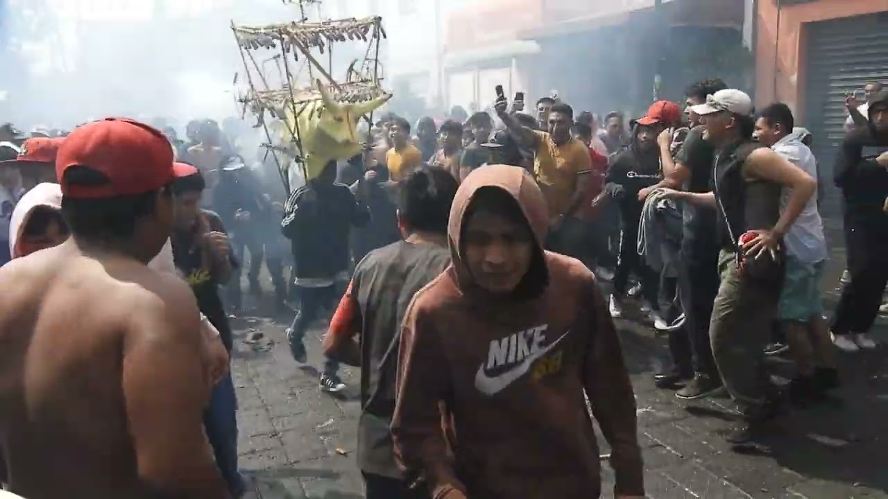 Gran Quema de Judas y Toros Barrio La Asunción Xochimilco Domingo 09 Abril 2023 [parte 3]