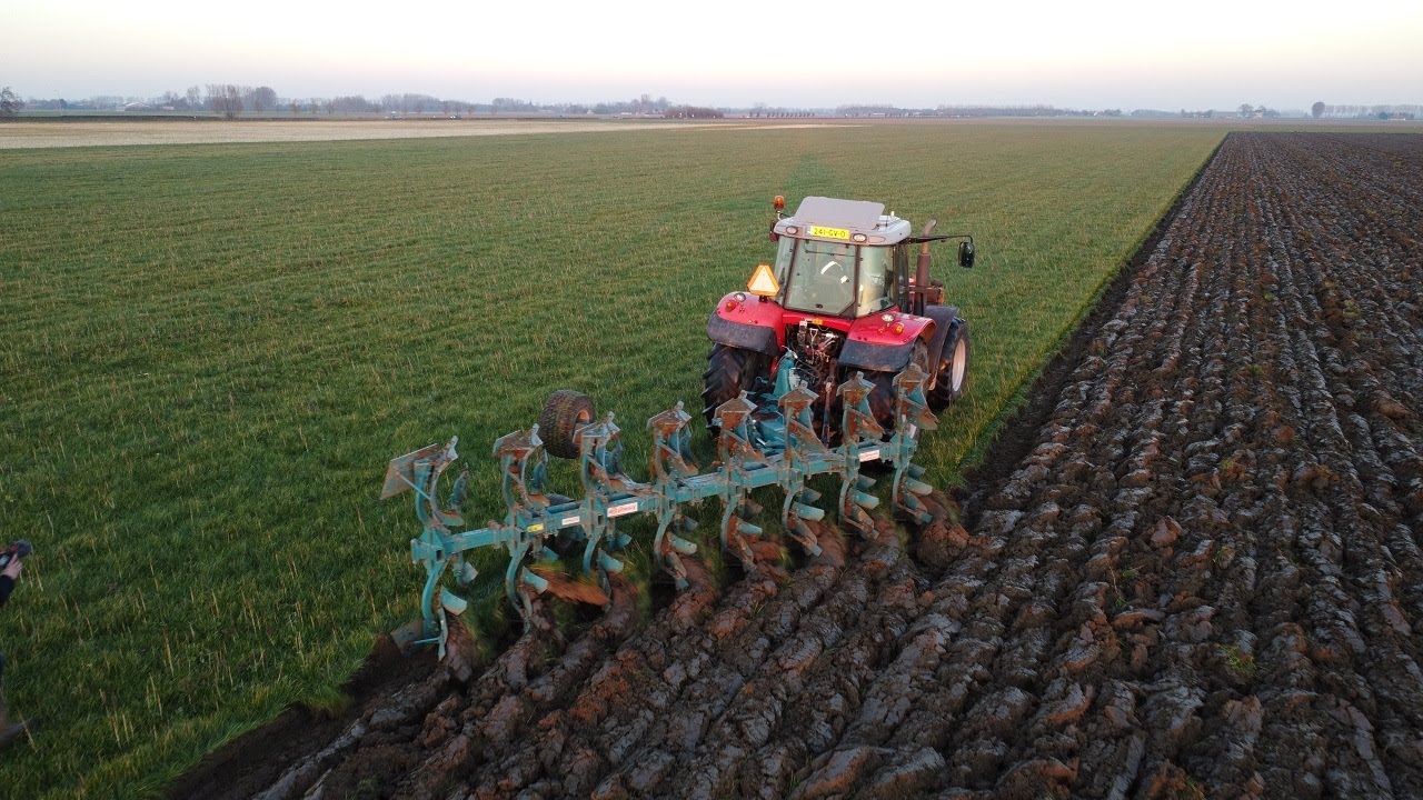 Ploughing using a 8 furrow Kramer ECO Plough | Massey Ferguson 7480 | Ploegen / Pfl&uuml;gen | 2023