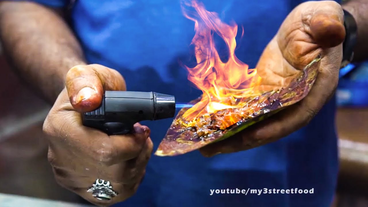 BURNING FIRE PAAN | Eating Fire Paan | Hyderabadi Street Food