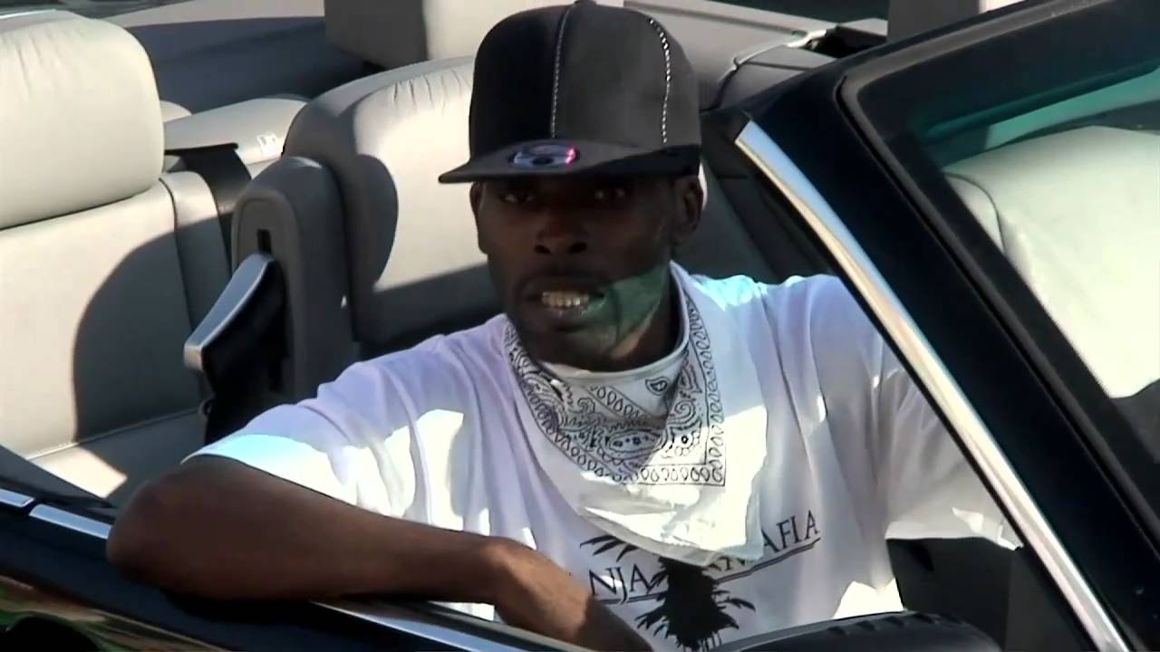 DEADLY HUNTA - IT'S A PHENOMENON(OFFICIAL) (PROTECTION RIDDIM/ ROOTS SURVIVAL REC).mov