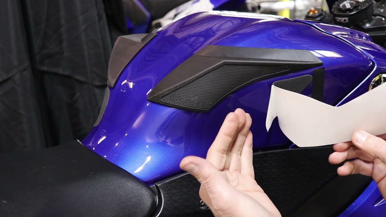 TechSpec Gripster Tank Grip Extension | Yamaha R6 (2017&ndash;2021) Install Guide
