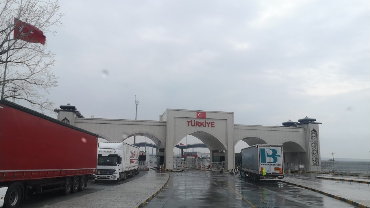Docieram kamperem do Turcji, kontrola na granicy, ceny, drogi... - Na południe - część XXI
