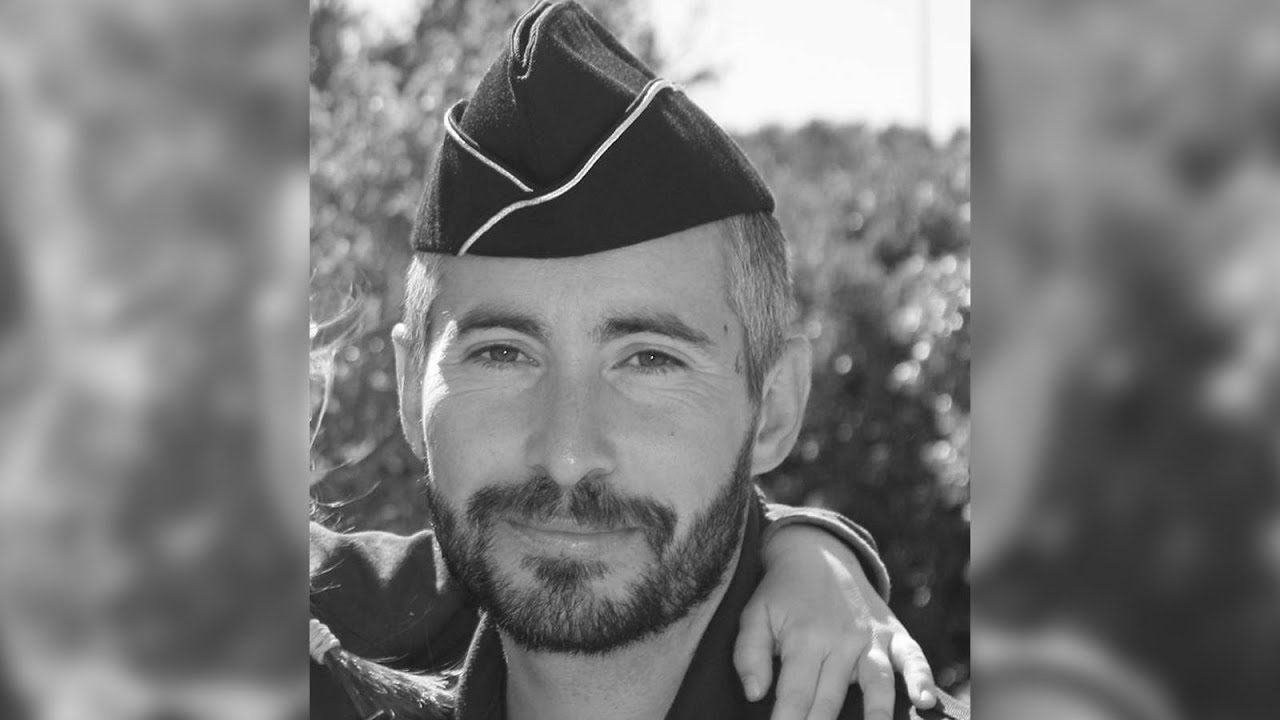 EN DIRECT | Hommage national au brigadier Éric Masson à Avignon.