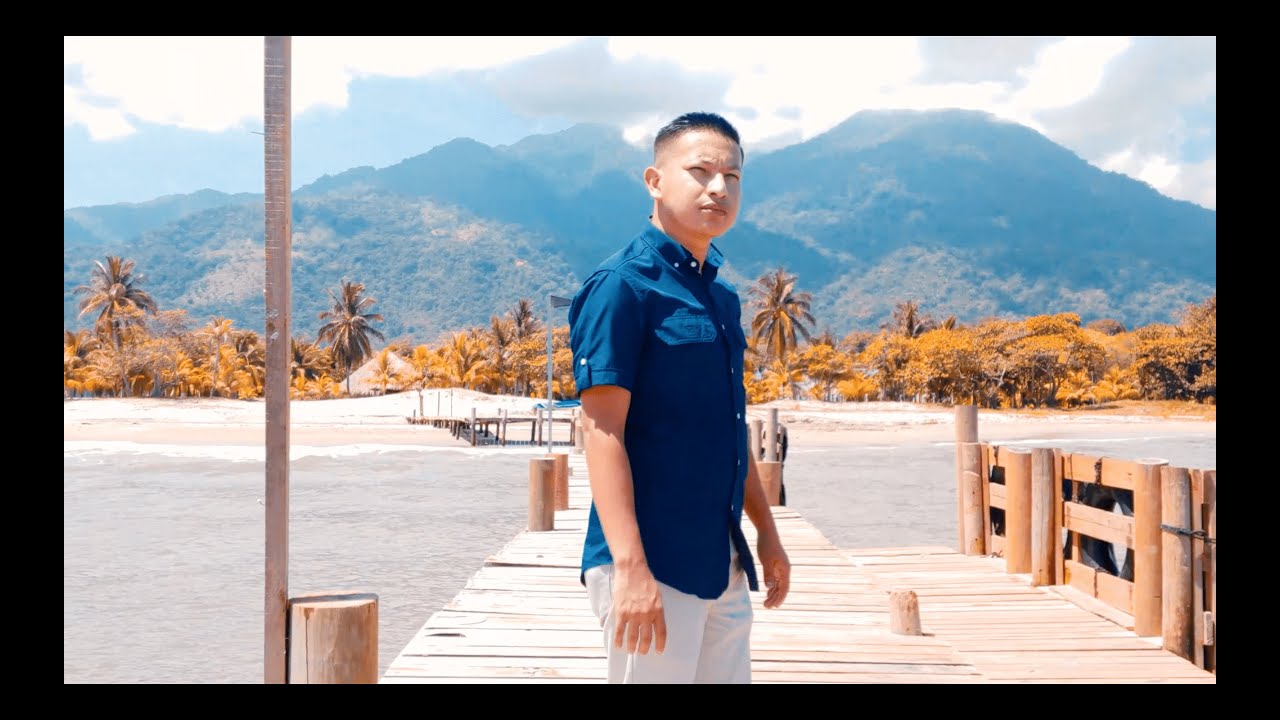 Boga Mar Adentro - Byron Yubini  (Official Video)