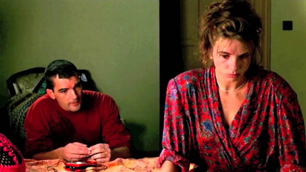 Átame - Tengo 23 años y 50.000 pesetas