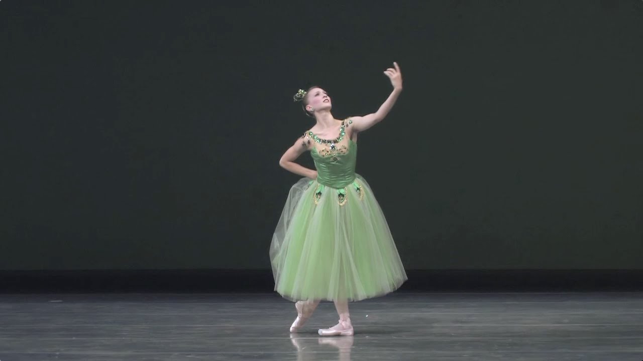 George Balanchine's Emeralds - Variation ft. Elizabeth Murphy (Pacific Northwest Ballet)