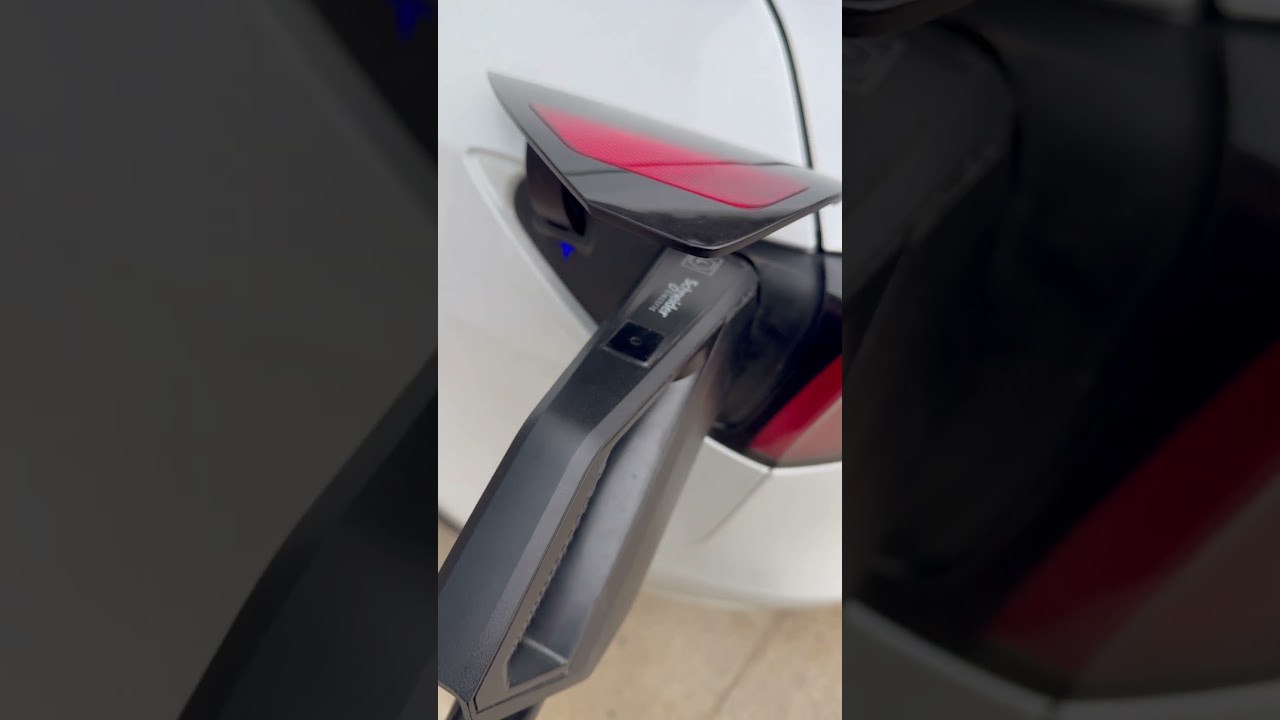 Нов играч на пазара за зареждане - Electrocharge!