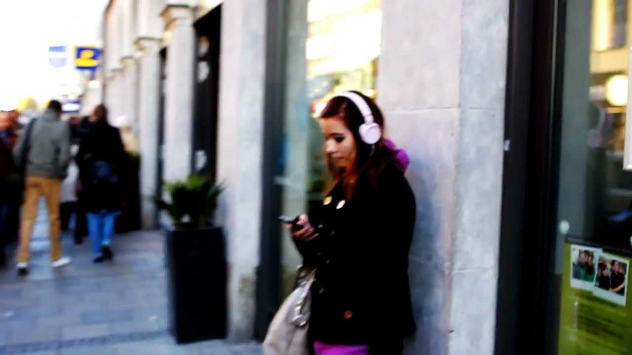 Hey you! what song are you listening to MUNICH