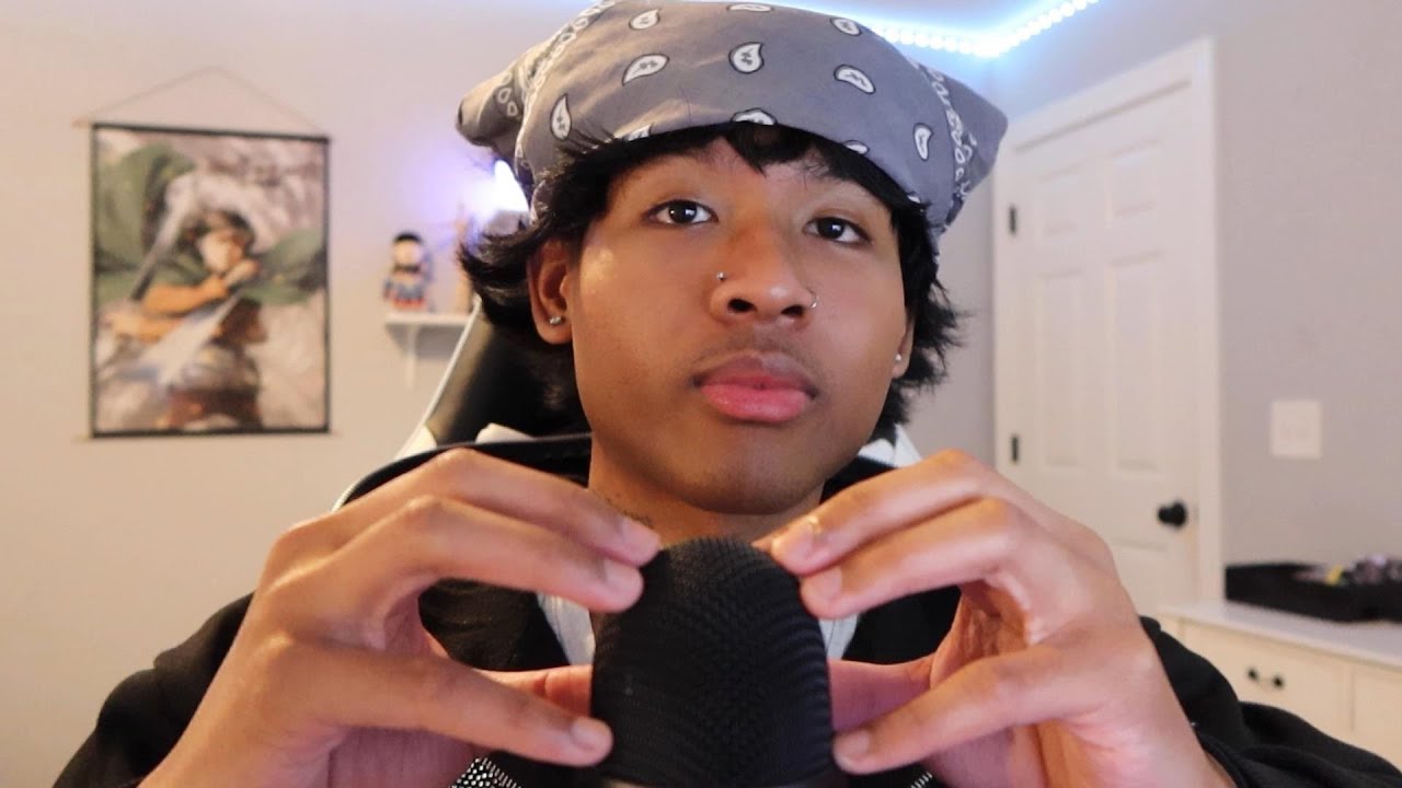 ASMR FAST MIC SCRATCHING