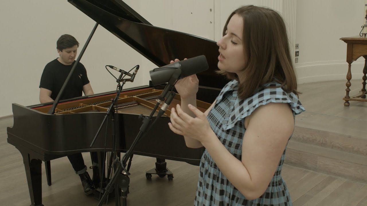 bexx - Hard To Love (Live Piano Version)
